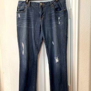 Cabi slim boyfriend jeans, size 12.